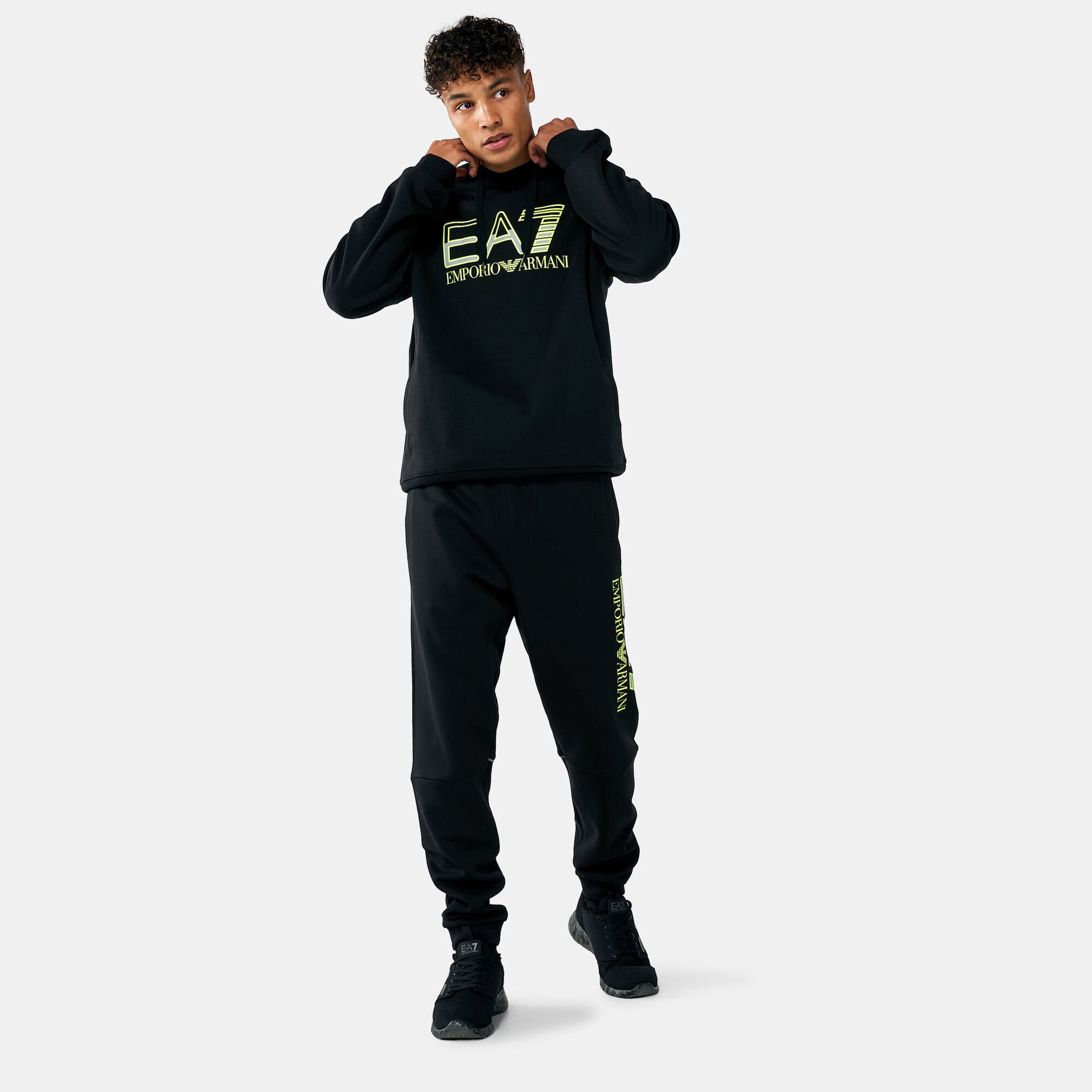 Emporio armani ea7 best sale logo master tracksuit