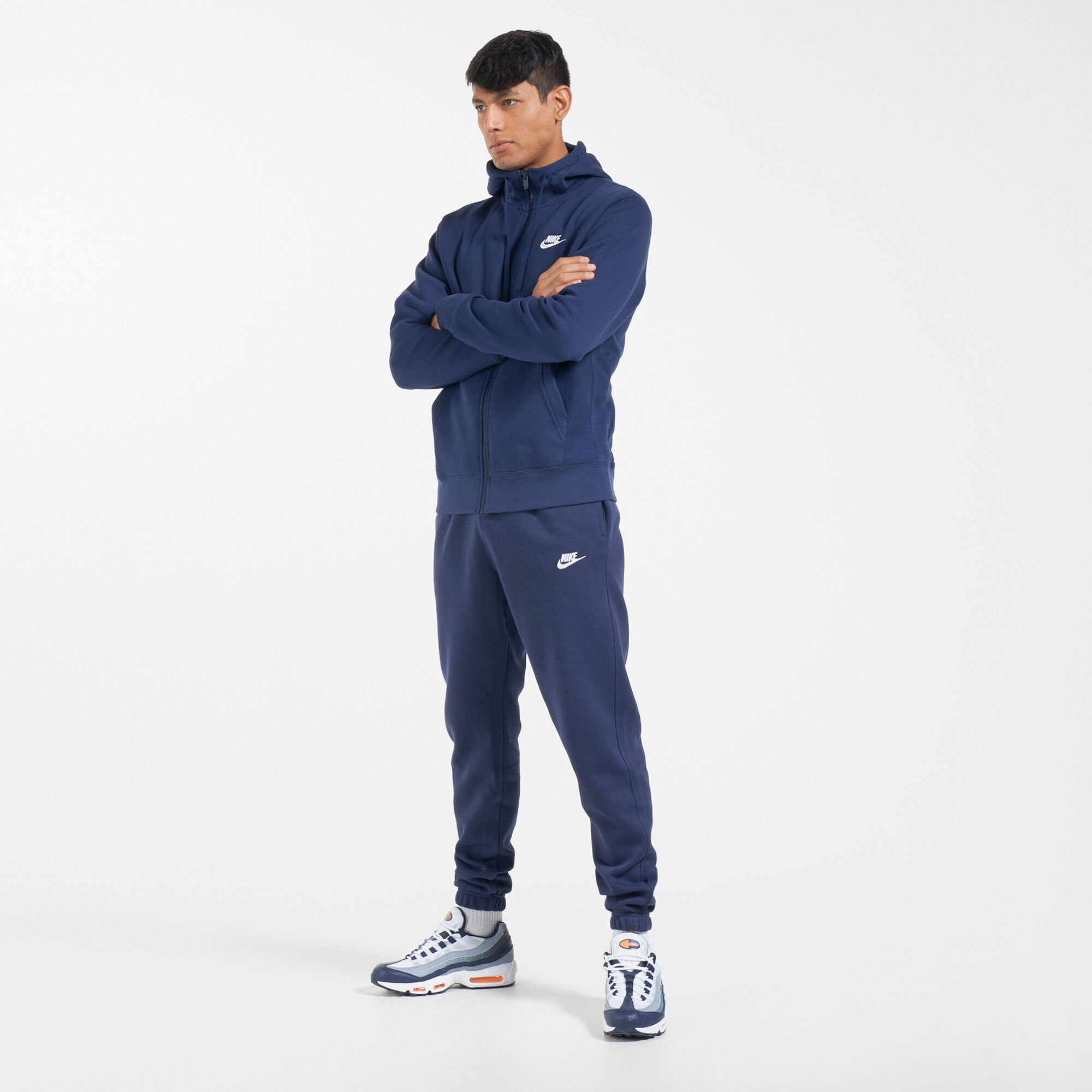 Nike Men s Sportswear Club Fleece Track Pants in KSA SSS