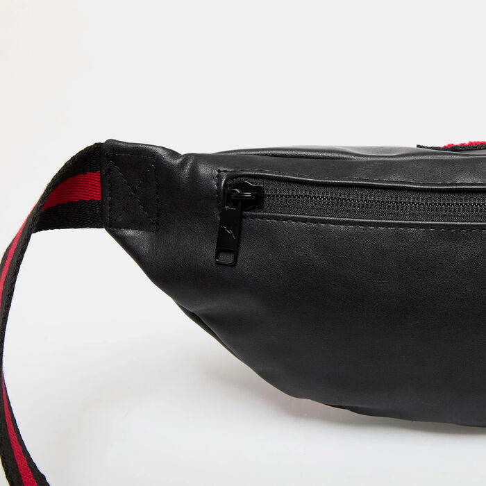 Nike Kids' JAM Borough Varsity Waist Bag Black Nike Kids' JAM Borough Varsity Waist Bag Black image number 4