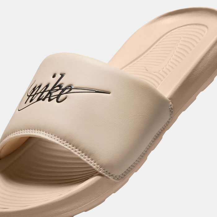 Nike Women's Victori One Slides Beige Nike Women's Victori One Slides Beige image number 5