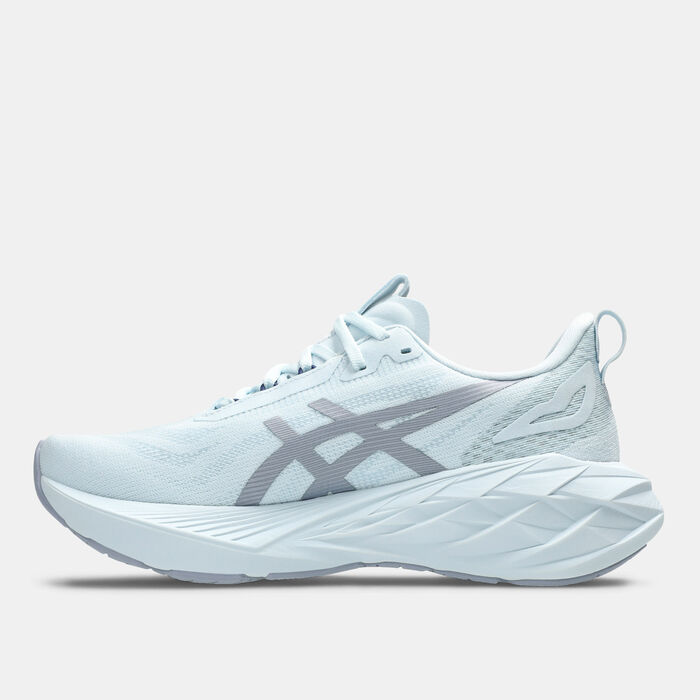 ASICS Women's NOVABLAST 4 LE Running Shoes Blue image number 2