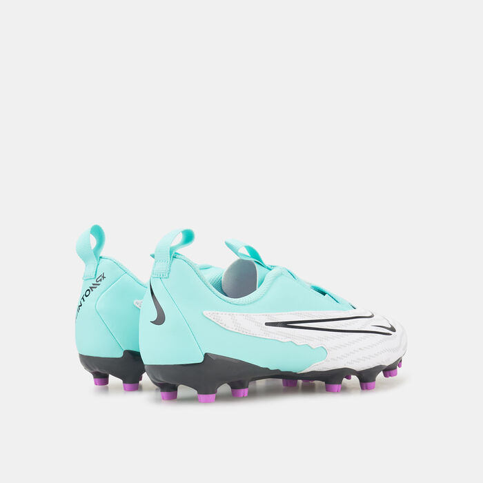 Nike Kids' Phantom GX Academy Multi-Ground Football Shoe (Older Kids) Green Nike Kids' Phantom GX Academy Multi-Ground Football Shoe (Older Kids) Green image number 2