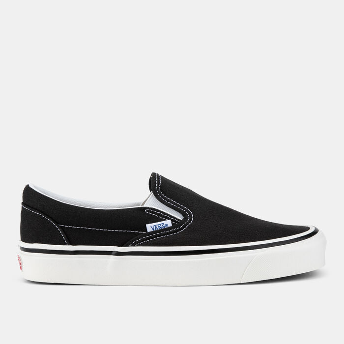 Vans Anaheim Factory 98 DX Unisex Slip-On Shoes Black Vans Anaheim Factory 98 DX Unisex Slip-On Shoes Black image number 0