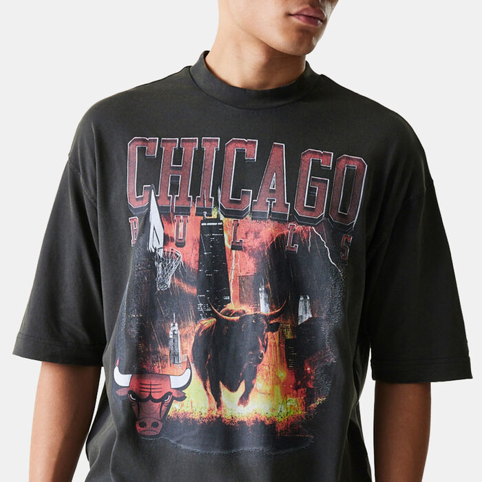New Era Men's NBA Chicago Bulls Graphic T-Shirt Grey New Era Men's NBA Chicago Bulls Graphic T-Shirt Grey image number 3