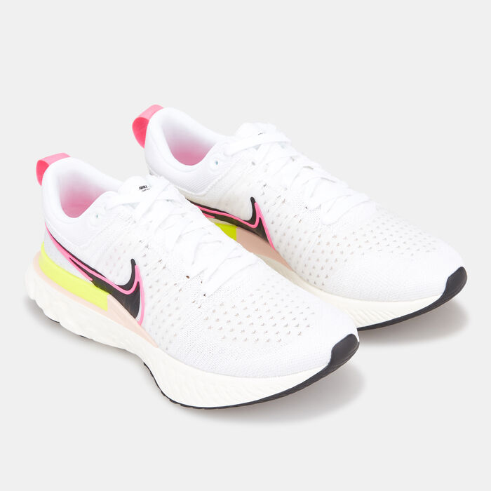 Nike Mens Dri Fit Tailwind Fast Running Cap (Hyper Pink/Bright  Crimson/White) in Mumbai at best price by Nike Store (Infiniti Mall) -  Justdial
