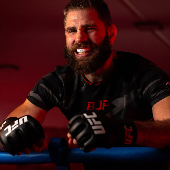 OPRO UFC Instant Custom-Fit MMA Mouth Guard White image number 4