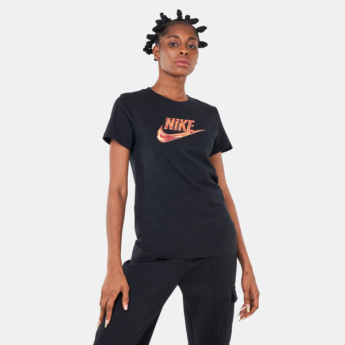 Nike Women's Sportswear T-Shirt Black Nike Women's Sportswear T-Shirt Black image number 0