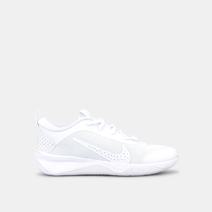 Nike Kids' Omni Multi-Court Indoor Court Shoes White image number 0
