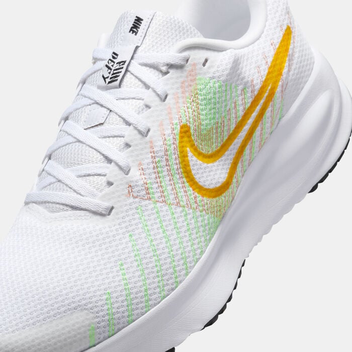 Nike Men's Run Defy Road Running Shoes White Nike Men's Run Defy Road Running Shoes White image number 4