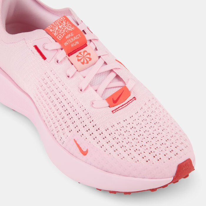 Nike Women's Interact Run SE Road Running Shoes Pink image number 4