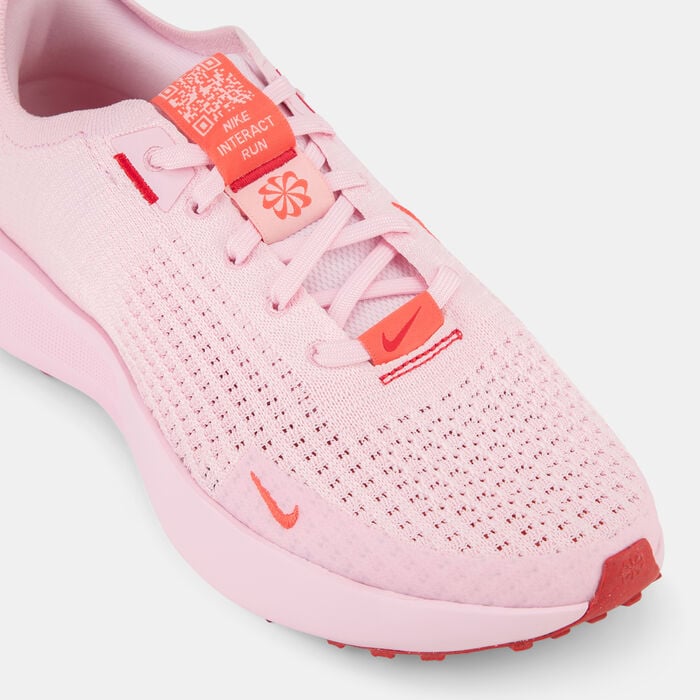 Nike Women's Interact Run SE Road Running Shoes Pink Nike Women's Interact Run SE Road Running Shoes Pink image number 4