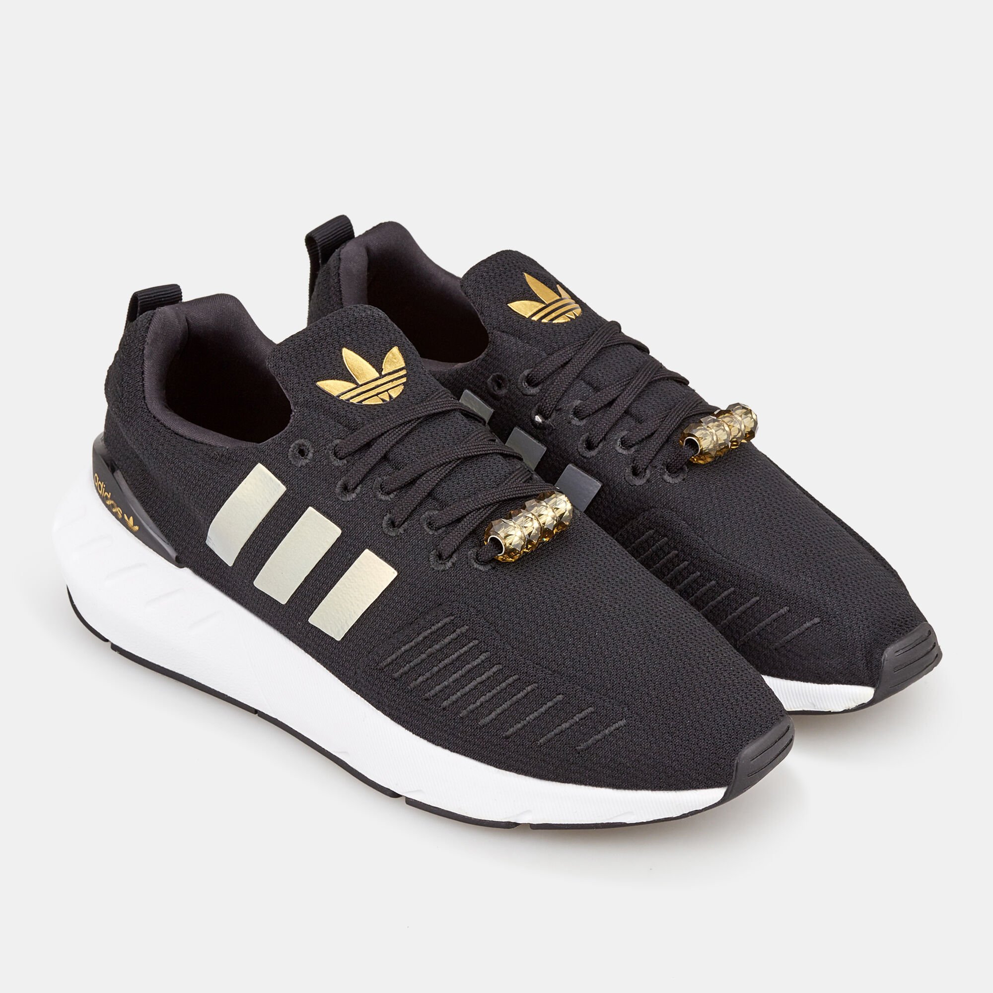 Adidas women's swift run black and gold discount