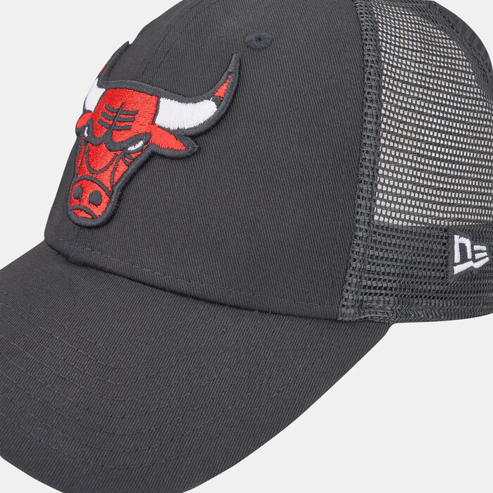 New Era Men's Chicago Bulls Home Field 9FORTY Trucker Cap Black New Era Men's Chicago Bulls Home Field 9FORTY Trucker Cap Black image number 2