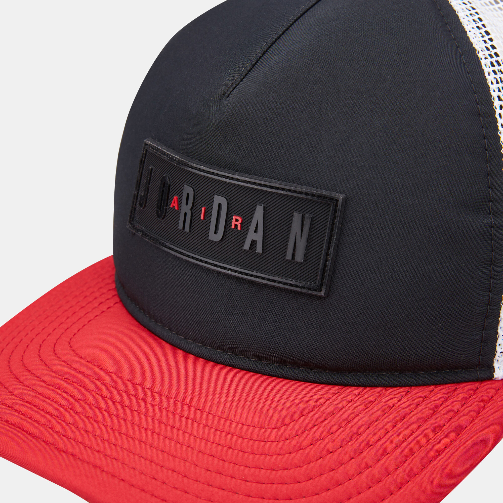 Jumpman Classic 99 Air Trucker Cap Black Jordan in KSA SSS