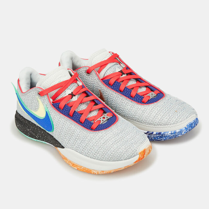 Nike Men's LeBron XX Basketball Shoe Grey image number 2