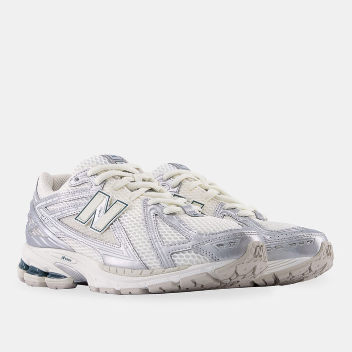 New Balance Men's 1906R Shoes Silver New Balance Men's 1906R Shoes Silver image number 1