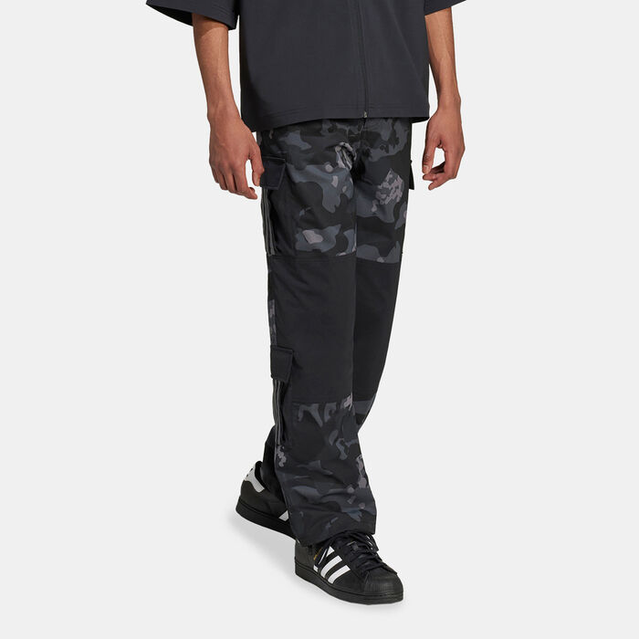 adidas Originals Men's Camo Cargo Trousers Black adidas Originals Men's Camo Cargo Trousers Black image number 0