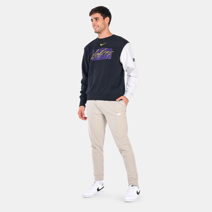 Nike Men’s Los Angeles Lakers Courtside Fleece Sweatshirt Black image number 2
