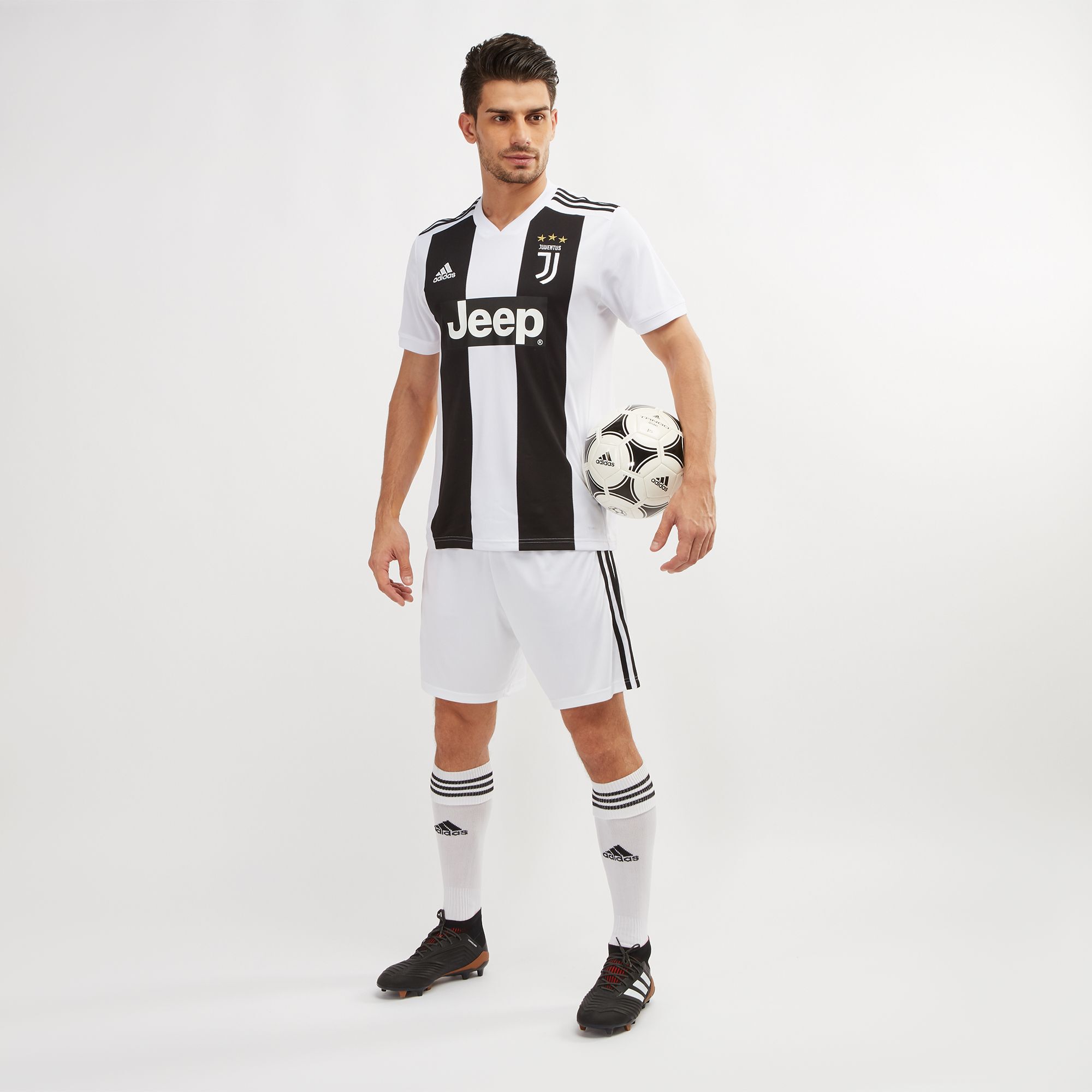 Juventus home jersey 2018 sales