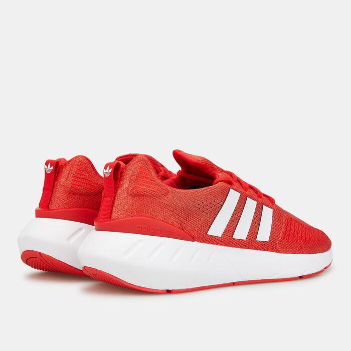 adidas Originals Men's Swift Run 22 Shoe Red adidas Originals Men's Swift Run 22 Shoe Red image number 2