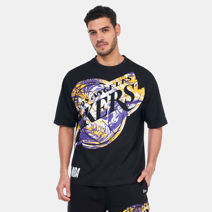 New Era Men's NBA Los Angeles Lakers Infill Graphic T-Shirt Black New Era Men's NBA Los Angeles Lakers Infill Graphic T-Shirt Black image number 0