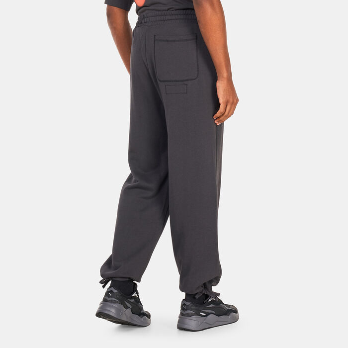 PUMA Men's Classics RE:ESCAPE Sweatpants Grey PUMA Men's Classics RE:ESCAPE Sweatpants Grey image number 1