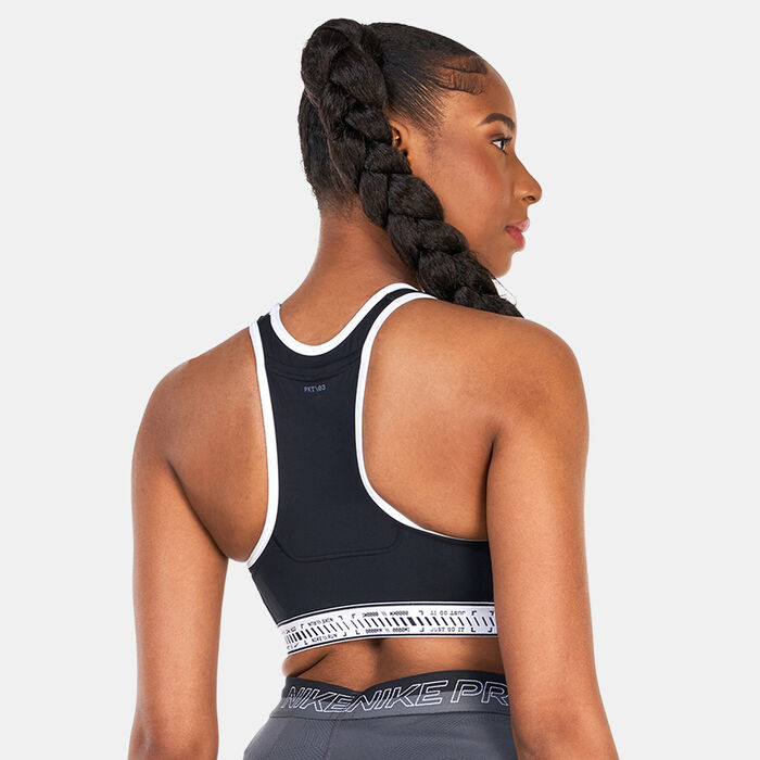 Nike Women's Swoosh On The Run Medium-Support Sports Bra Black image number 1