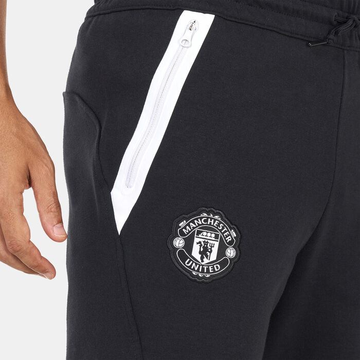 adidas Men's Manchester United Travel Shorts Black adidas Men's Manchester United Travel Shorts Black image number 3