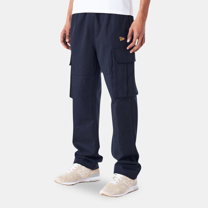 New Era Men's Logo Cargo Pants Black New Era Men's Logo Cargo Pants Black image number 0