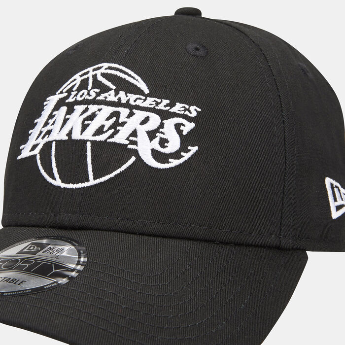 New Era Men’s NBA Essential Outline 940 Los Angeles Lakers Cap Black New Era Men’s NBA Essential Outline 940 Los Angeles Lakers Cap Black image number 2
