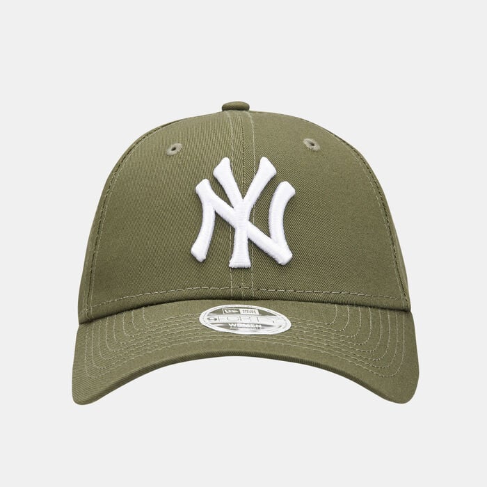 New Era Women's League Essential 9FORTY New York Yankees Cap Green New Era Women's League Essential 9FORTY New York Yankees Cap Green image number 0
