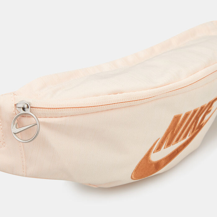 Nike Heritage Waist Bag Ivory image number 3