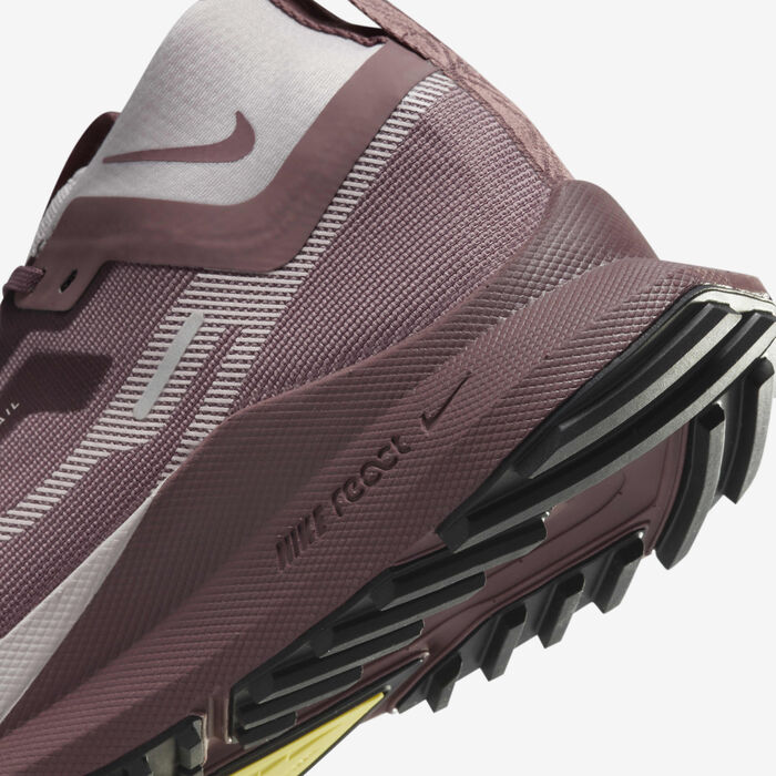 Nike Women's Pegasus Trail 4 GORE-TEX Shoe Purple Nike Women's Pegasus Trail 4 GORE-TEX Shoe Purple image number 7