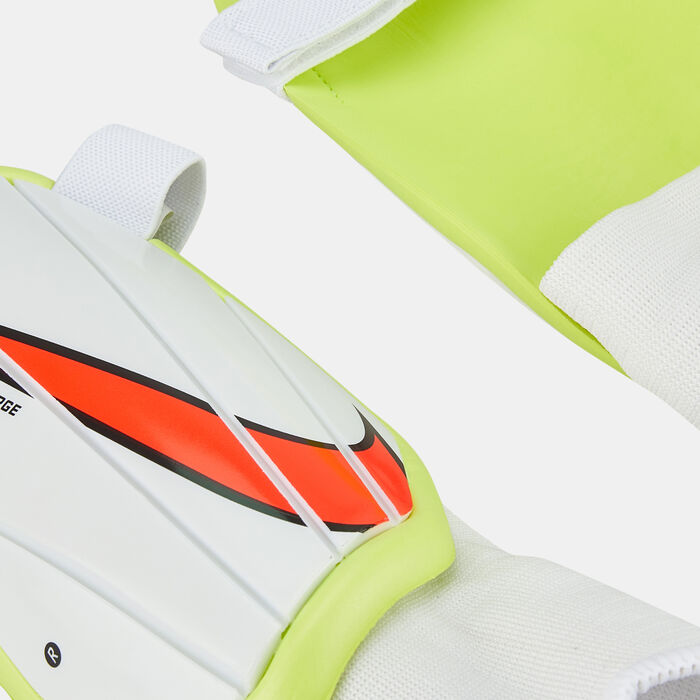 Kids' Charge Football Shin Guard Kids' Charge Football Shin Guard image number 2