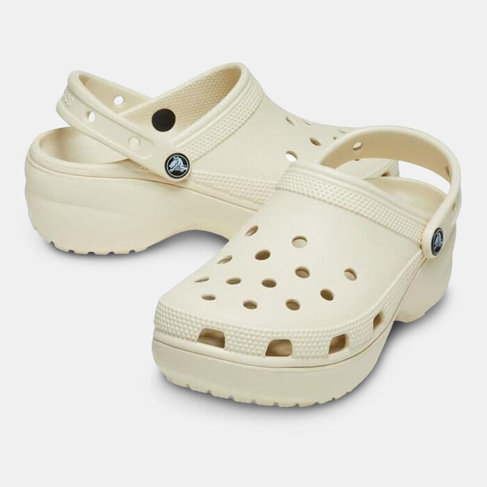 Crocs Women's Classic Platform Clogs Beige Crocs Women's Classic Platform Clogs Beige image number 3