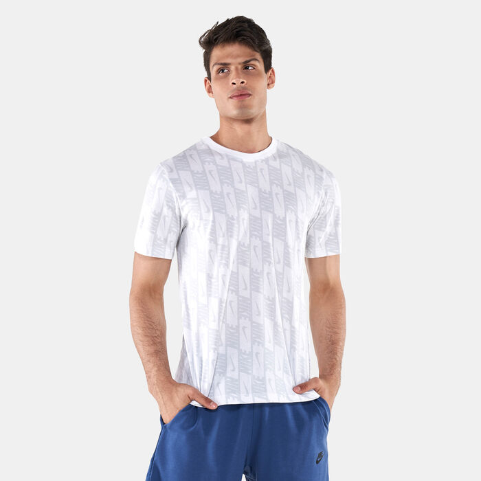 Nike Men's Sportswear Repeat T-Shirt White Nike Men's Sportswear Repeat T-Shirt White image number 0