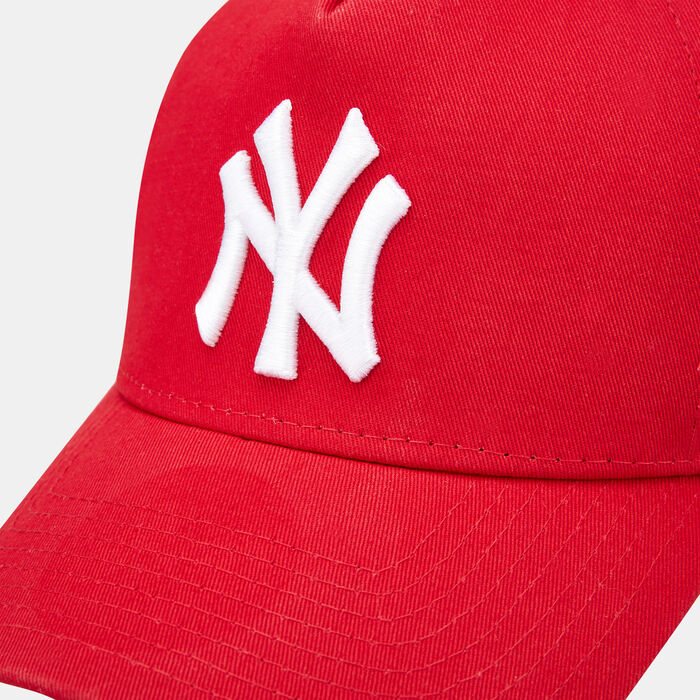 New Era Men's League Essential Clean Trucker New York Yankees Cap Red New Era Men's League Essential Clean Trucker New York Yankees Cap Red image number 2