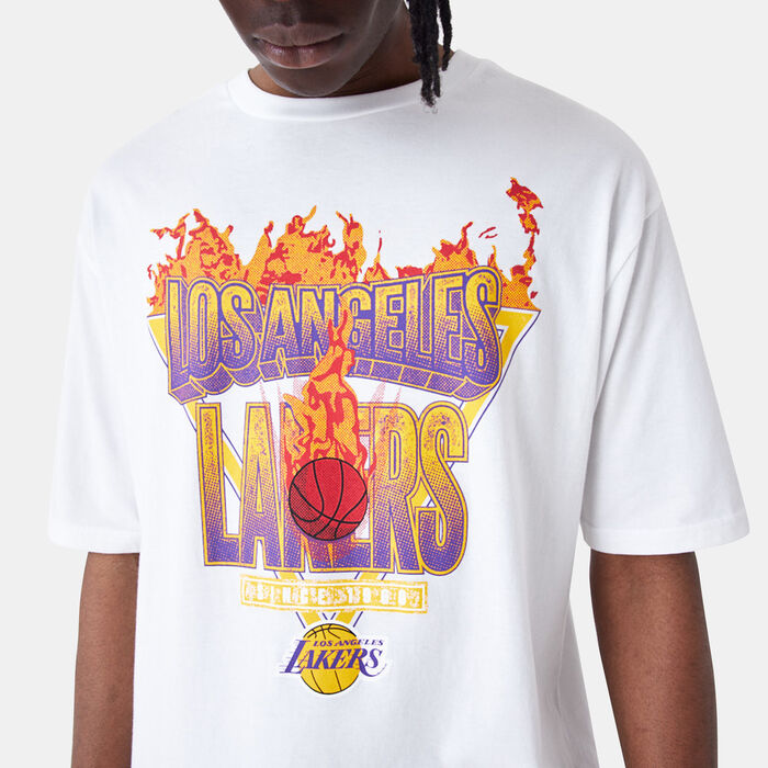 New Era Men's NBA Los Angeles Lakers Flame Graphic T-Shirt White New Era Men's NBA Los Angeles Lakers Flame Graphic T-Shirt White image number 3
