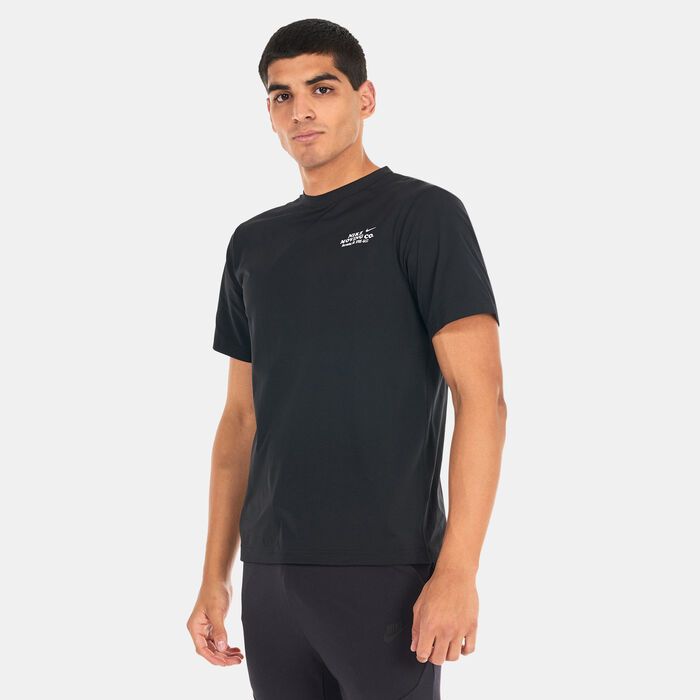 Nike Men's Dri-FIT UV Hyverse Fitness T-Shirt Black Nike Men's Dri-FIT UV Hyverse Fitness T-Shirt Black image number 0