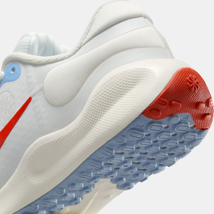 Nike Kids' Revolution 7 Running Shoes White Nike Kids' Revolution 7 Running Shoes White image number 5