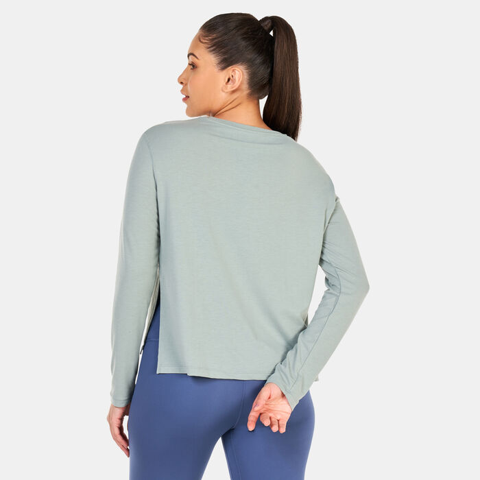 Nike Women's Yoga Dri-FIT Long-Sleeve Top Grey Nike Women's Yoga Dri-FIT Long-Sleeve Top Grey image number 1