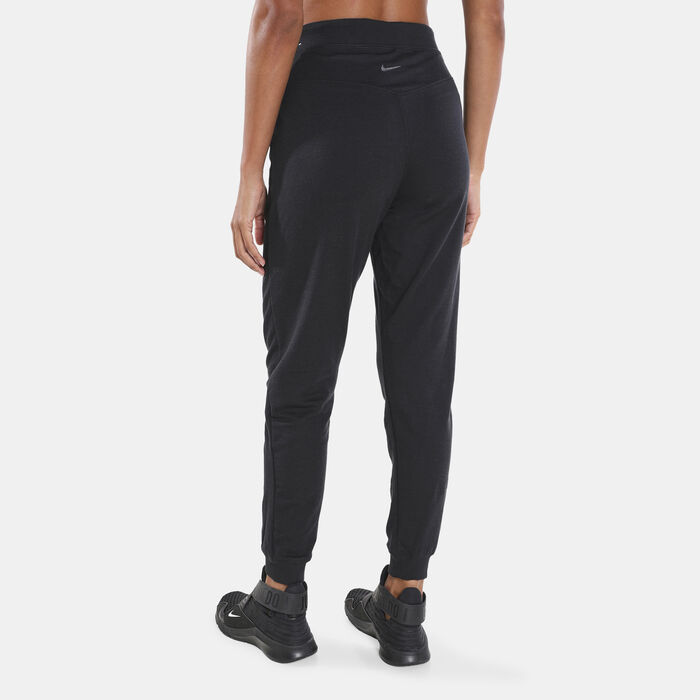 Nike Women's Yoga Luxe Fleece 7/8 Joggers Black Nike Women's Yoga Luxe Fleece 7/8 Joggers Black image number 1