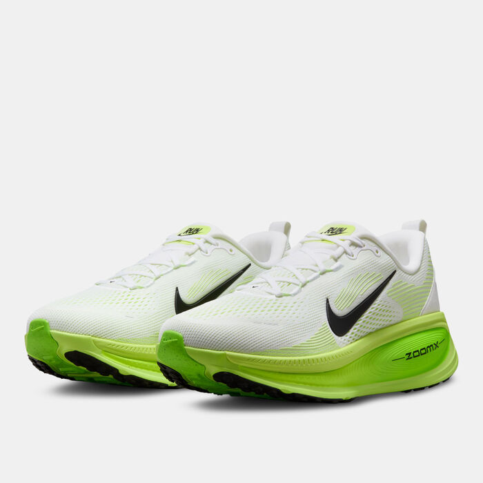 Nike Men's Vomero 18 Road Running Shoes Green image number 1