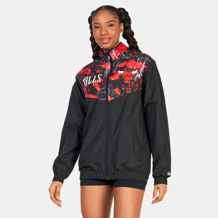 New Era Chicago Bulls Graphic Track Jacket Black image number 1