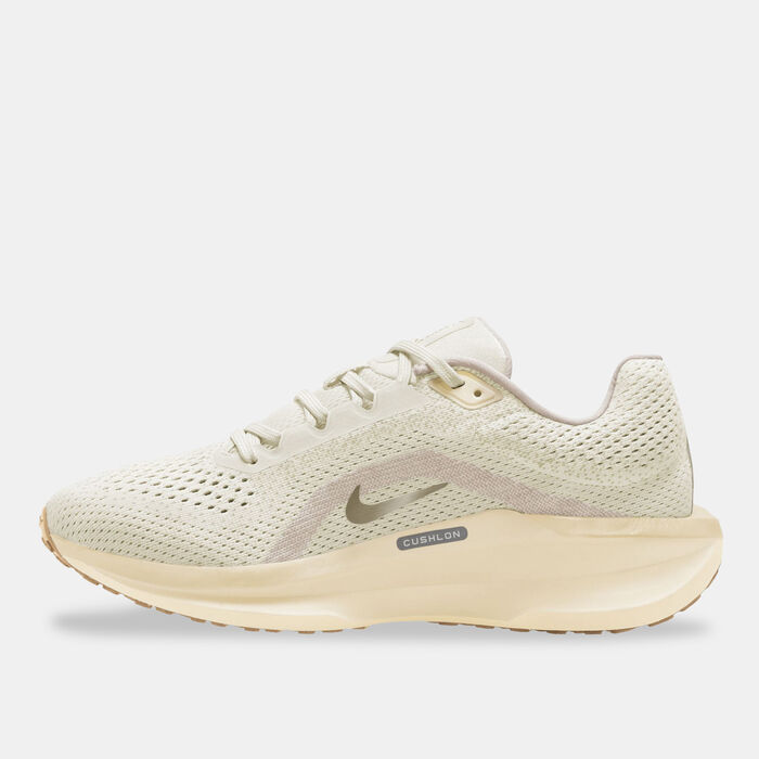 Nike Women's Winflo 11 Road Running Shoes Ivory Nike Women's Winflo 11 Road Running Shoes Ivory image number 1