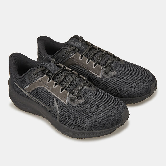 Nike Women's Pegasus 40 Road Running Shoe Black image number 2