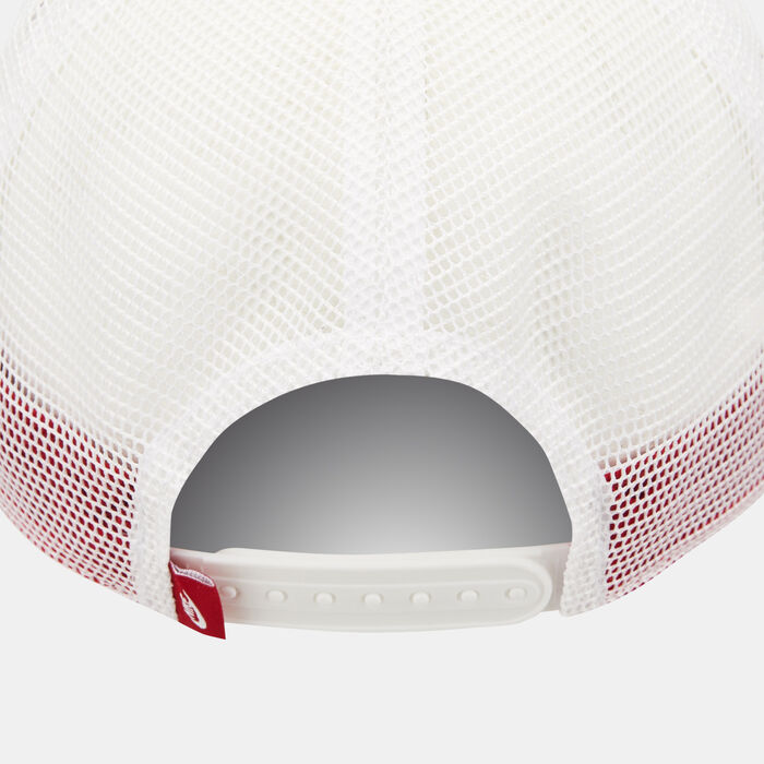 Nike Men's Liverpool F.C. Trucker Cap Red Nike Men's Liverpool F.C. Trucker Cap Red image number 1