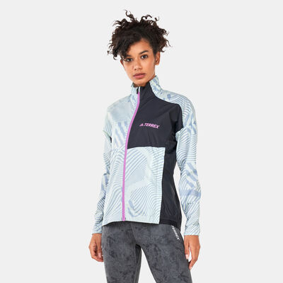 adidas Women's Terrex Trail Running Printed Wind Jacket Green adidas Women's Terrex Trail Running Printed Wind Jacket Green