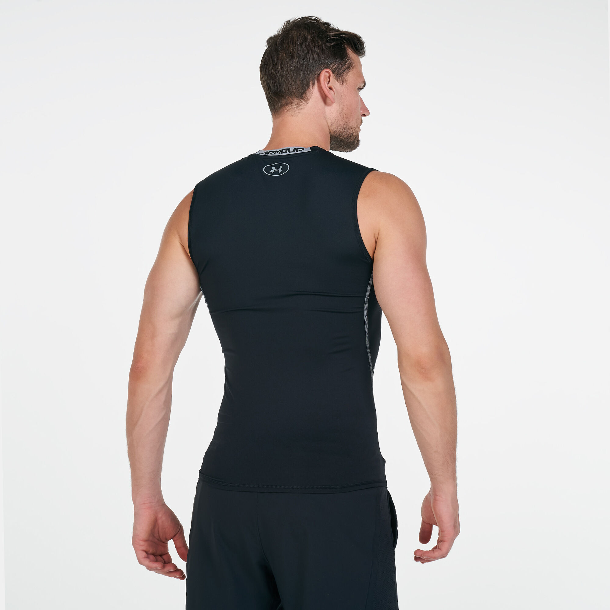 Buy Under Armour Men s HeatGear Sleeveless Top Black in KSA SSS