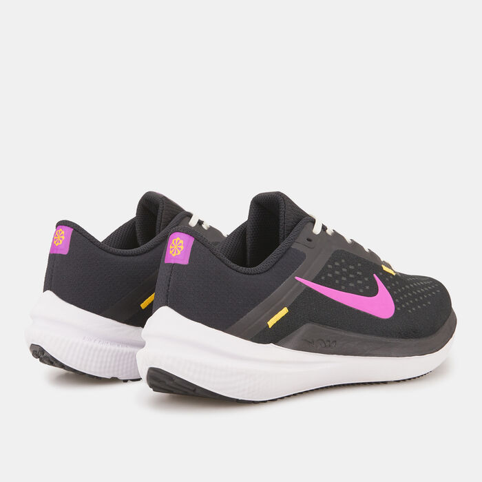 Nike Women's Winflo 10 Road Running Shoe Black image number 2